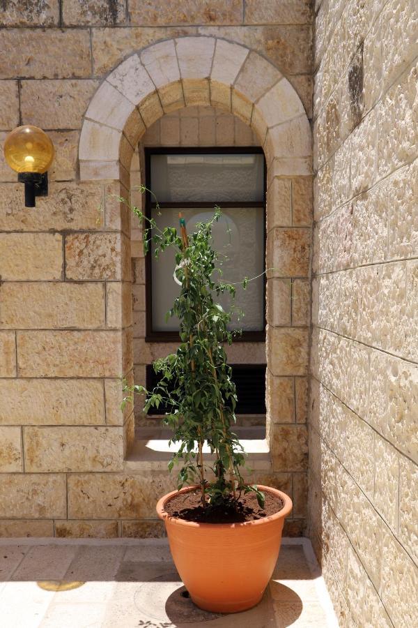 New Gate Hostel Jerusalém Exterior foto